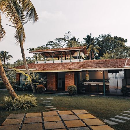 Bamboonest Riverside Vila Kochi Exterior foto